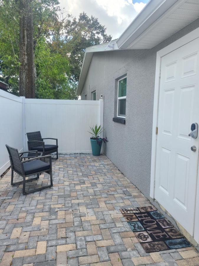 Diamond 4 Apartment Tampa Luaran gambar